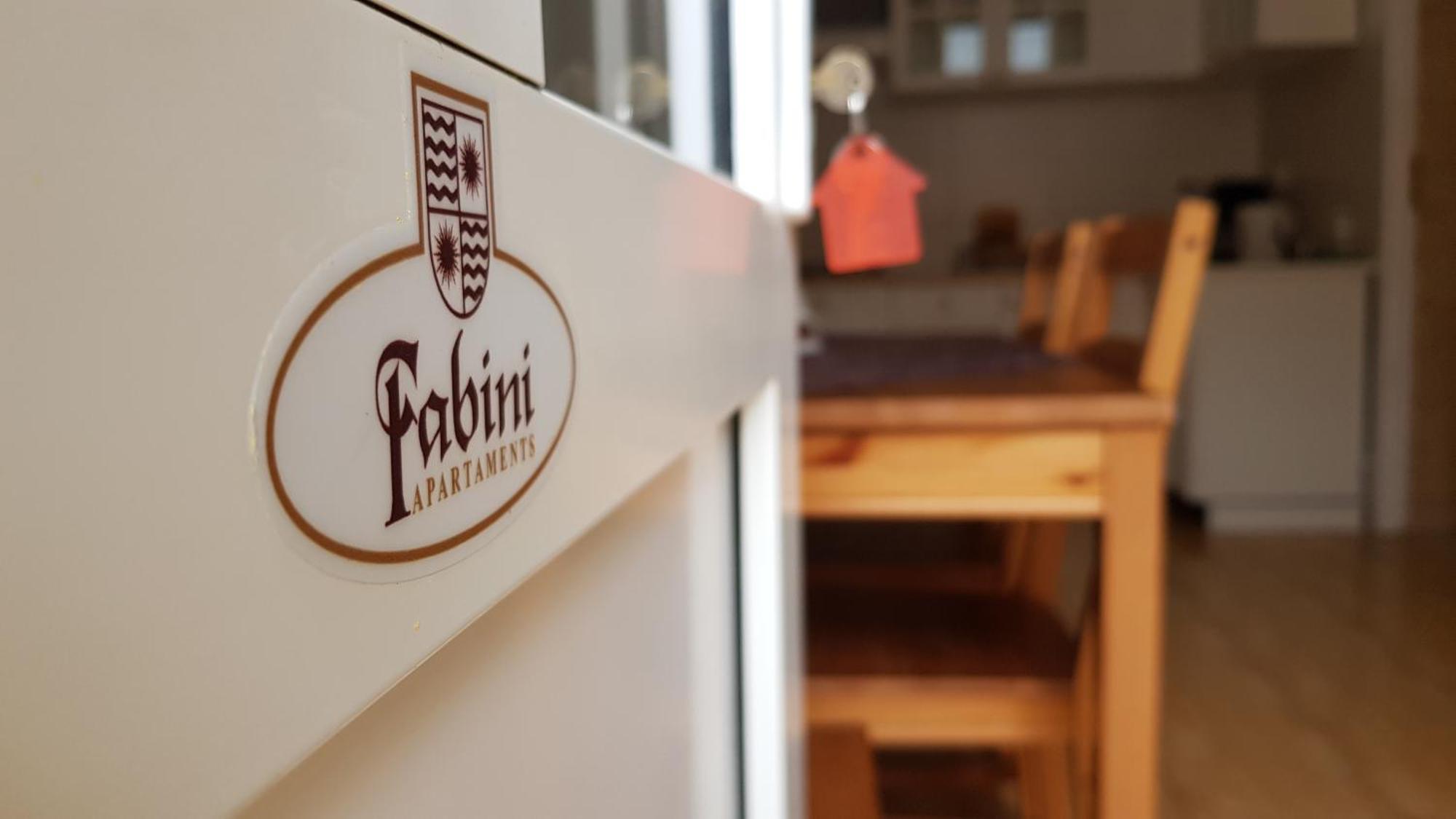 Fabini Apartments Medias Exterior photo