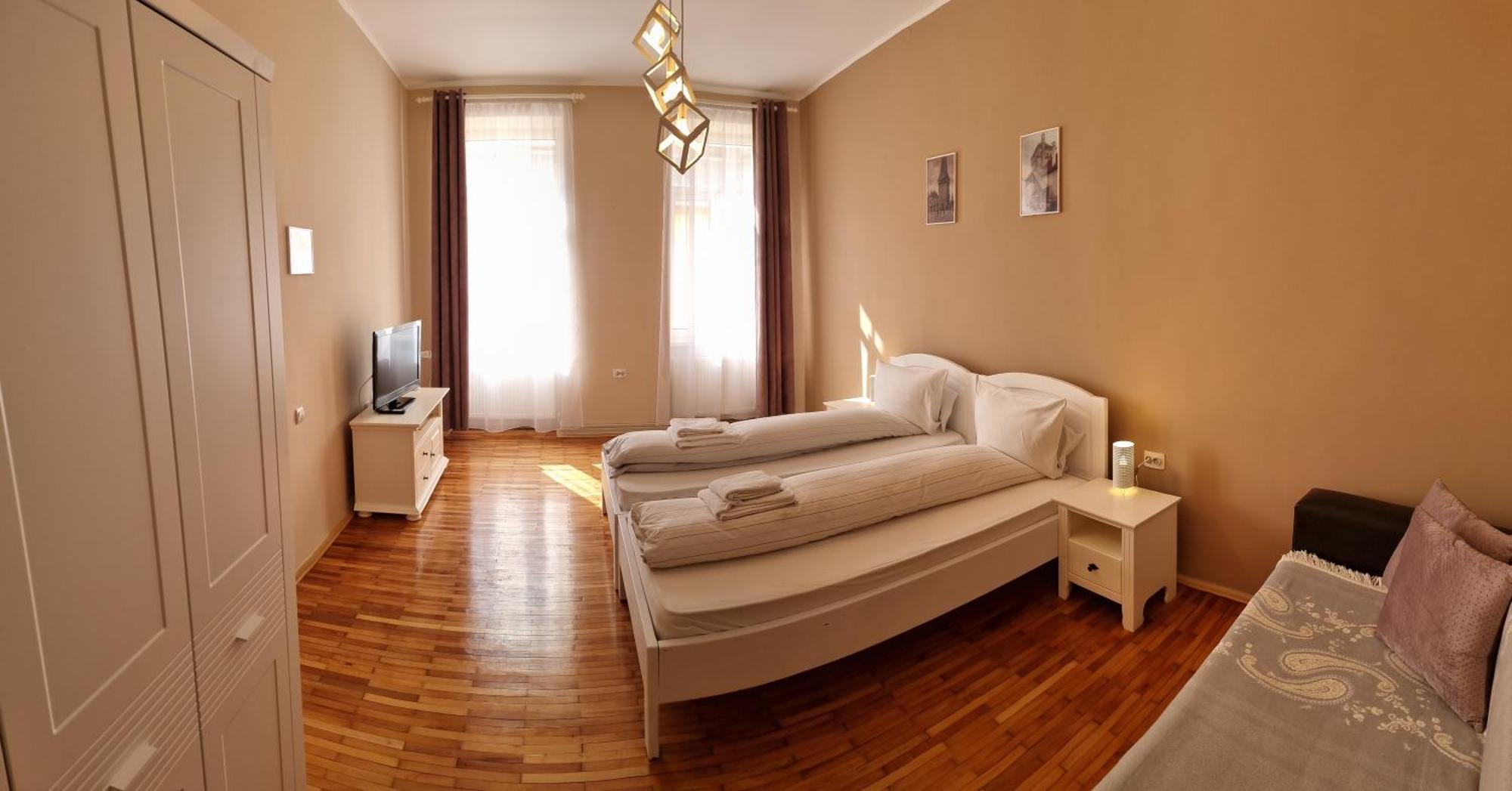Fabini Apartments Medias Exterior photo